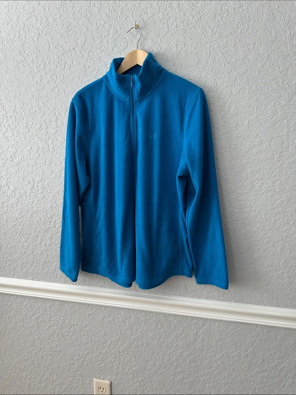GAP Women's Bright Blue Quarter-Zip Fleece Pullover
